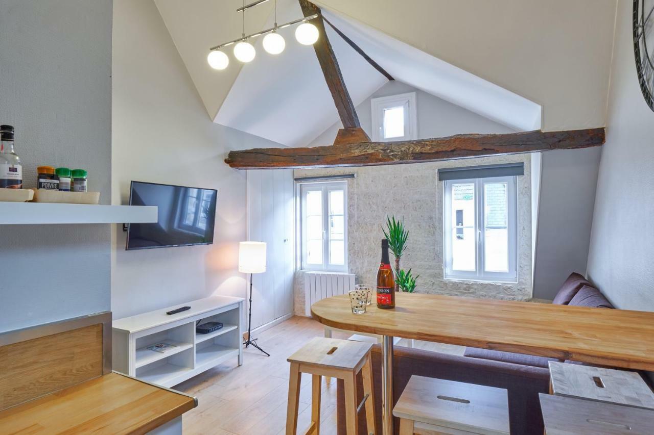 Le Saint Pierre, Atypique Au Coeur Du Centre Ville Apartment Caen Bagian luar foto