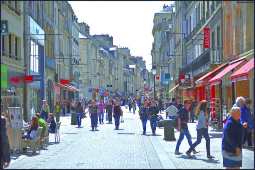 Le Saint Pierre, Atypique Au Coeur Du Centre Ville Apartment Caen Bagian luar foto