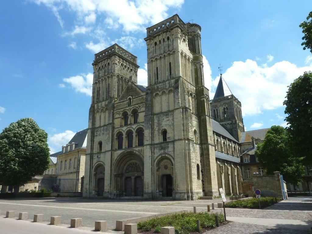 Le Saint Pierre, Atypique Au Coeur Du Centre Ville Apartment Caen Bagian luar foto